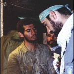 حاج علی فضلی فرمانده لشکر 10 سید الشهدا (ع) در سال های دفاع مقدس در کنار شهید عبدالله نوریان فرمانده تخریب لشکر